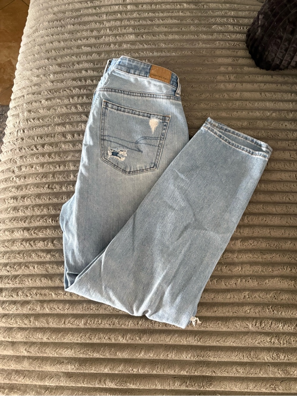 American Eagle Mom Jeans